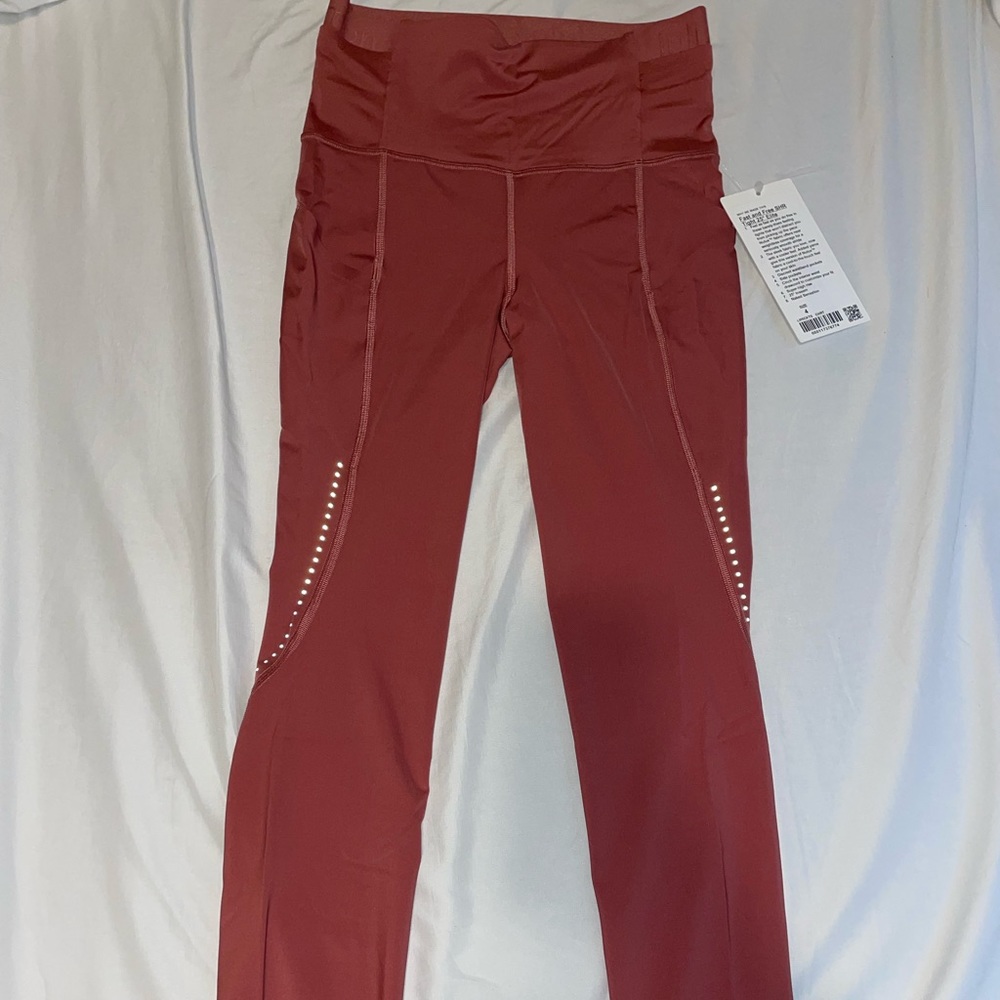 NWT Lululemon SHR Fast and Free